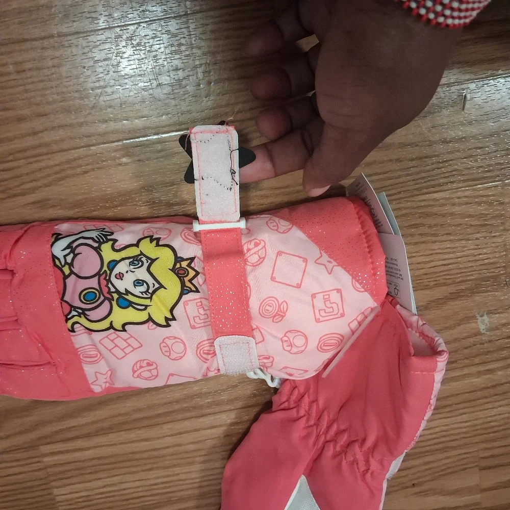 Kids Pink Character Mittens